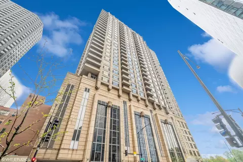 530 N Lake Shore Dr #1003, Chicago, IL 60611