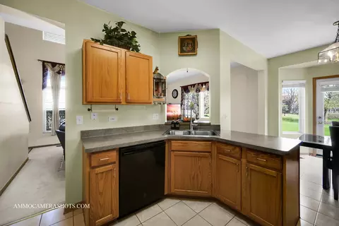 Kitchen - 1058 Delta Dr, Elgin, IL 60123 photo 3 of 3