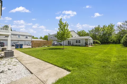 Exterior - 184 Rita Ct #C, Bartlett, IL 60103 photo 4 of 7