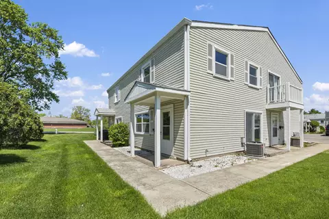 184 Rita Ct #C, Bartlett, IL 60103