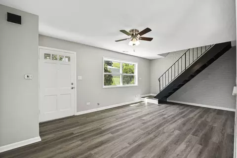 Living - 184 Rita Ct #C, Bartlett, IL 60103 photo 2 of 3