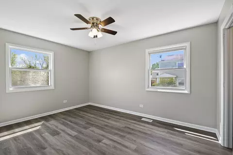 Bedroom - 184 Rita Ct #C, Bartlett, IL 60103 photo 1 of 2