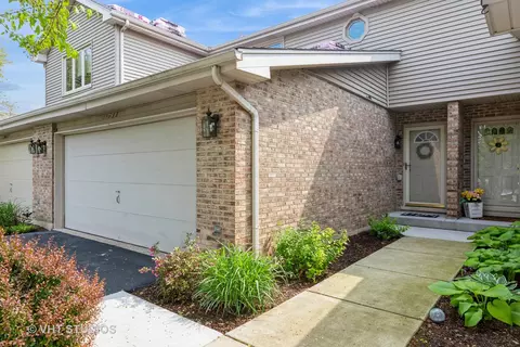 19633 Cambridge Dr, Mokena, IL 60448