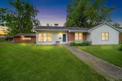 201 W Willow St, Fairbury, IL 61739