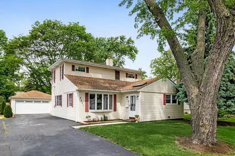 2201 Robin Ln, Rolling Meadows, IL 60008