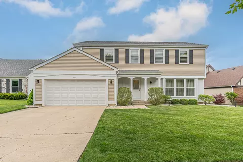 202 Arron Ct, Vernon Hills, IL 60061