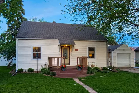 4 University Ct, Normal, IL 61761