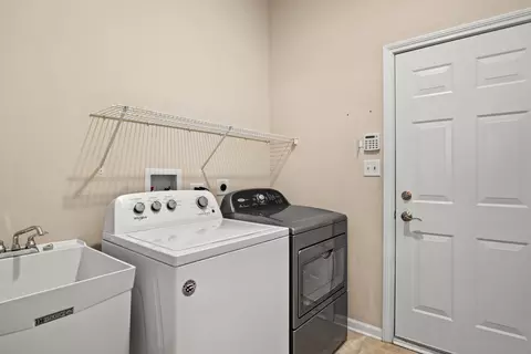 3852 Valhalla Dr, Elgin, IL 60124 photo 26