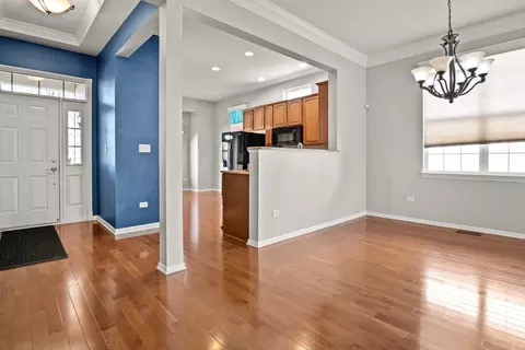 3852 Valhalla Dr, Elgin, IL 60124 photo 6