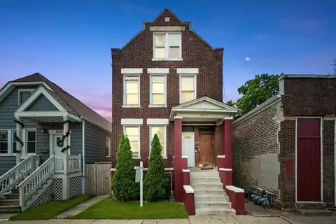 5239 W 30th St, Cicero, IL 60804