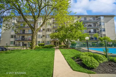 5510 Lincoln Ave #B510, Morton Grove, IL 60053