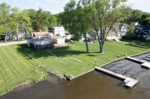 2005 Sunnyside Beach Dr, Johnsburg, IL 60051