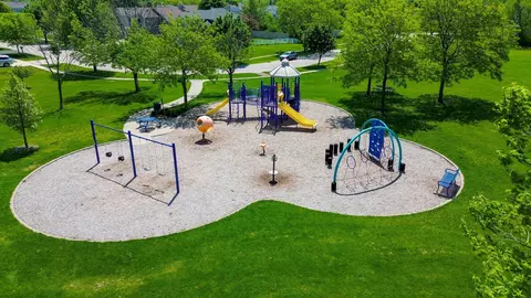519 Hampton Cir, Bartlett, IL 60103 photo 24