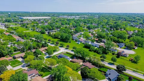 519 Hampton Cir, Bartlett, IL 60103 photo 21