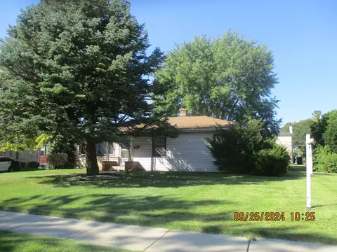 9424 S Kolmar Ave, Oak Lawn, IL 60453