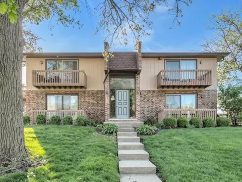 213 Vine St #2, New Lenox, IL 60451