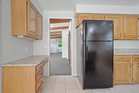 Entry Way - 1701 E Jackson St, Bloomington, IL 61701 photo 1 of 2
