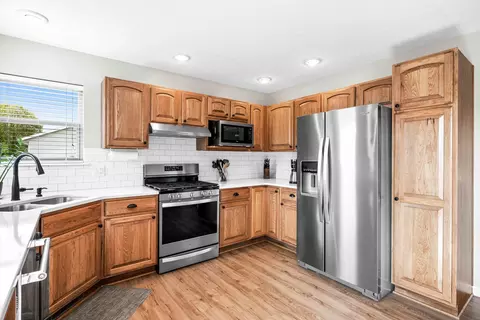 Kitchen - 104 S Pintail Ln, Downs, IL 61736 photo 3 of 3