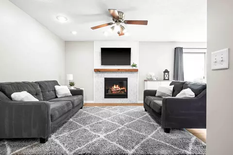 Living - 104 S Pintail Ln, Downs, IL 61736 photo 1 of 2