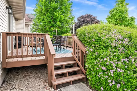 Exterior - 104 S Pintail Ln, Downs, IL 61736 photo 6 of 12