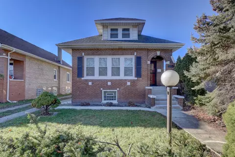 1406 S 15th Ave, Maywood, IL 60153
