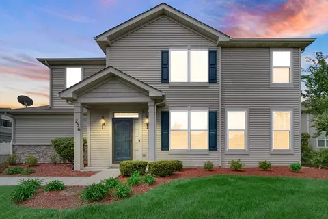 206 Owen St, Matteson, IL 60443