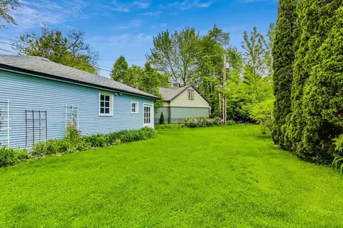 Exterior - 174 Addison Rd, Riverside, IL 60546 photo 9 of 14