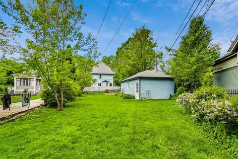 Exterior - 174 Addison Rd, Riverside, IL 60546 photo 10 of 14