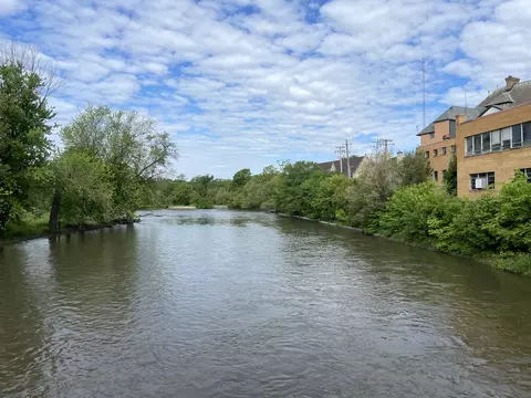 View/Area - 174 Addison Rd, Riverside, IL 60546 photo 1 of 1
