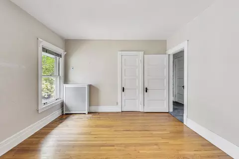 Bedroom - 174 Addison Rd, Riverside, IL 60546 photo 6 of 7