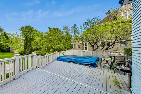Exterior - 174 Addison Rd, Riverside, IL 60546 photo 7 of 14