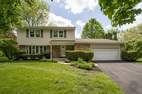 616 Bull Run Ct, Naperville, IL 60540