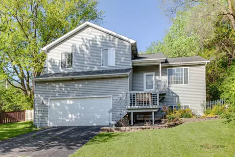 168 Cherry Ln, Ingleside, IL 60041