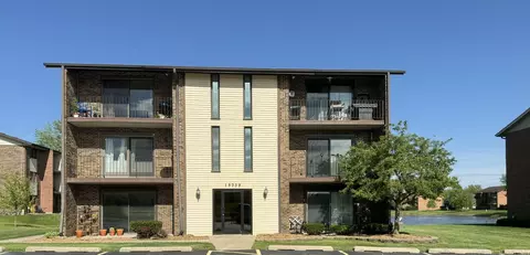 15339 West Ave #3A, Orland Park, IL 60462
