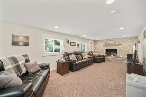 516 E Bemes Rd, Crete, IL 60417 photo 12