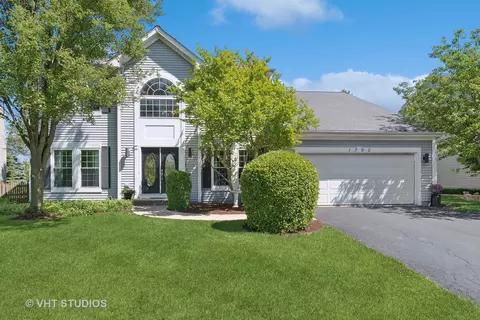 1390 Glenside Dr, Bolingbrook, IL 60490