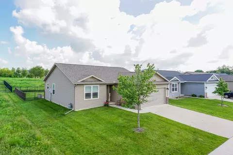 View/Area - 51 Winding Way, Bloomington, IL 61705 photo 1 of 2