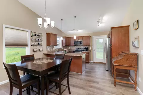 Dining - 51 Winding Way, Bloomington, IL 61705 photo 2 of 3