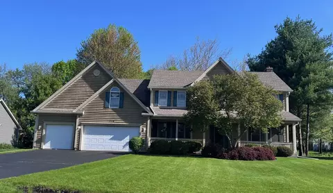 230 Souwanas Trl, Algonquin, IL 60102