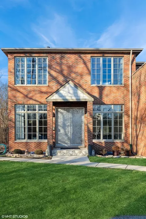 4756 W Bryn Mawr Ave, Chicago, IL 60646