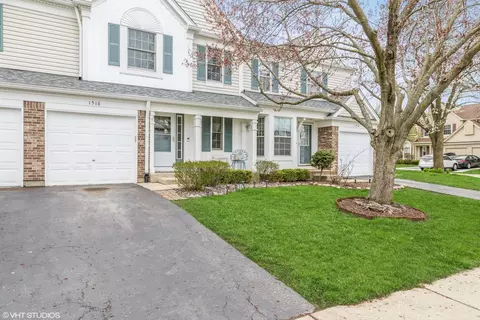 1516 Harvest Ln, Westmont, IL 60559