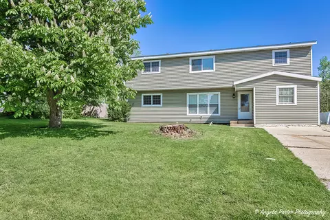Exterior - 1304 Jasper Dr, Mchenry, IL 60051 photo 3 of 7
