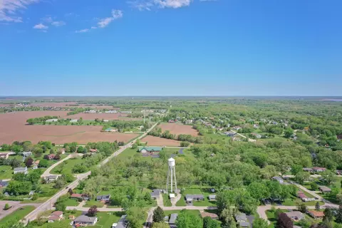 View/Area - 1304 Jasper Dr, Mchenry, IL 60051 photo 6 of 7