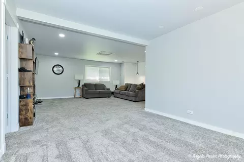 Living - 1304 Jasper Dr, Mchenry, IL 60051 photo 3 of 4