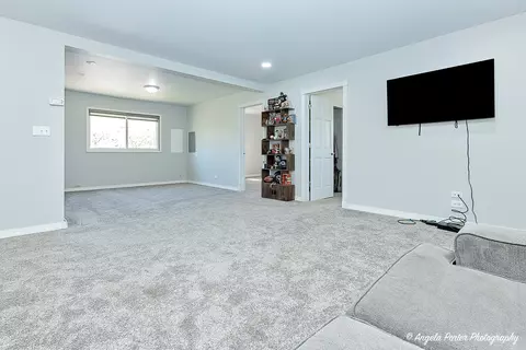 Living - 1304 Jasper Dr, Mchenry, IL 60051 photo 4 of 4