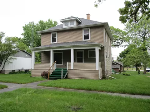 1006 N Hart St, Harvard, IL 60033