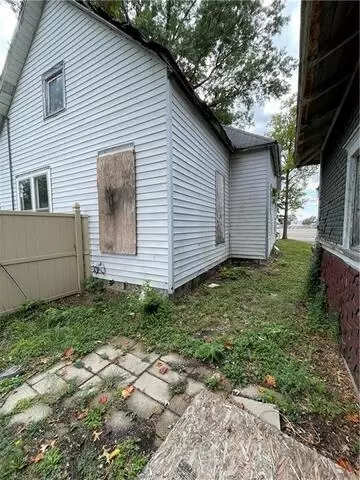 Other - 803 N 6th St, Marshall, IL 62441 photo 2 of 7