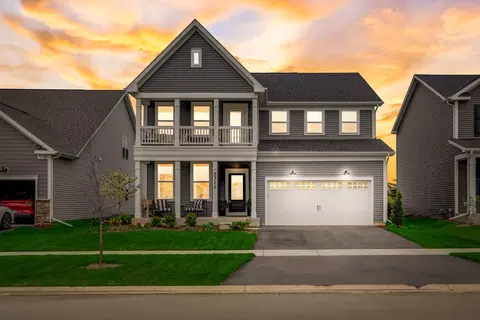 2311 Lucent Ln, Naperville, IL 60563