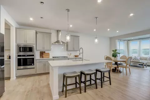 Kitchen - 2311 Lucent Ln, Naperville, IL 60563 photo 2 of 4