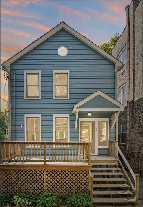 2121 W Schiller St #4, Chicago, IL 60622
